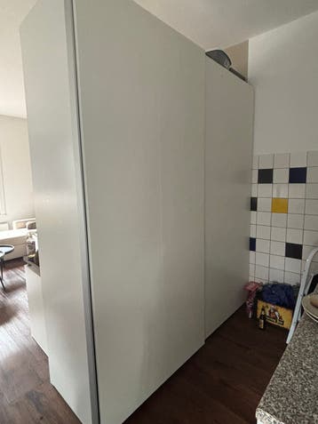 Gratis PAX kledingkast wit