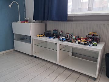 GRATIS ophalen: witte IKEA-kasten