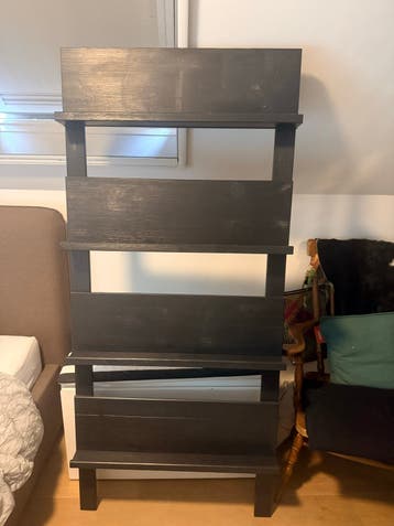 Zwart houten boekenrek / wandrek