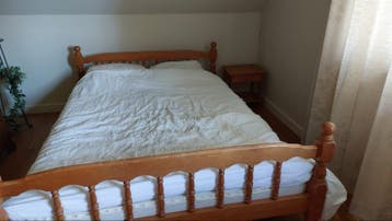 2persoons grenen bed.
