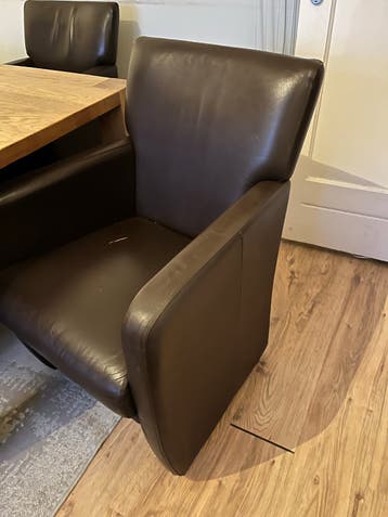 6 Leren eetkamerstoelen op wieltjes - 60x55x48cm