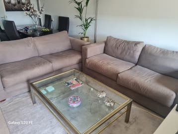 Gratis leuke banken en glazen tafel