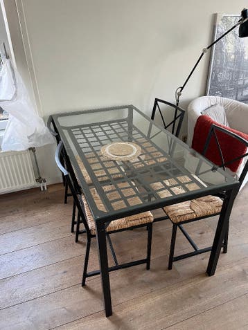 FREE Ikea GRANÅS Eettafel - glas met metaal en 4 stoelen