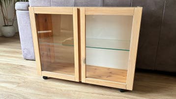 Houten vitrinekast  (GRATIS AFHALEN)