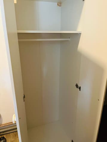 Witte IKEA Kleerkast met Hangruimte en Plank