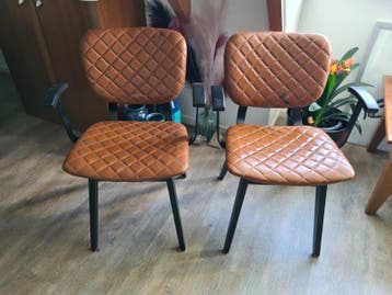 Twee stoeltjes