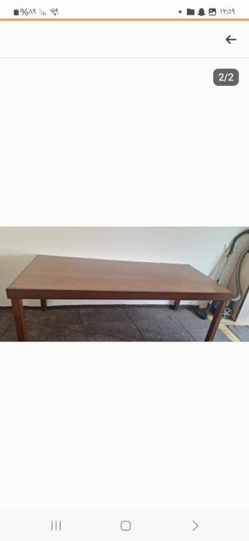 Grote eettafel in zeer goede staat