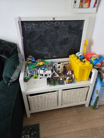 Riviera Maison speelgoedkist met krijtbord en opbergmanden