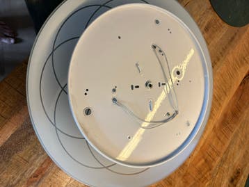 Witte Plafondlamp met Sierlijk Patroon