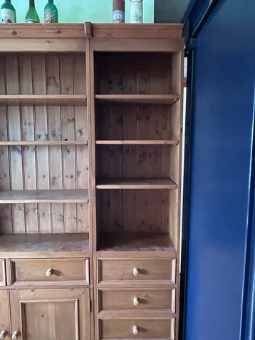 GRATIS grote houten boekenkast met lades en planken