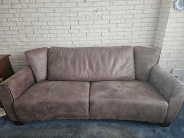 Gratis af te halen: Comfortabele bank, 2 meter breed