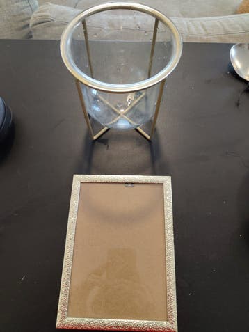 GRATIS Goud/glazen plantenbak en gouden fotolijstje