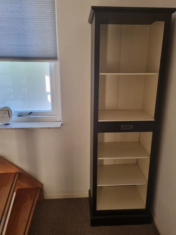 boekenkast - 185x57x37 cm
