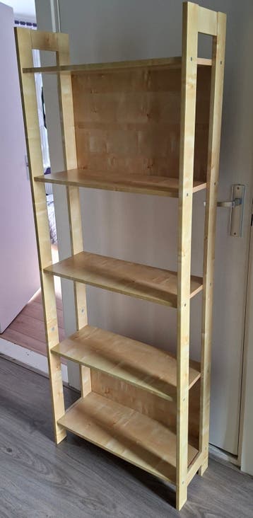Gratis Boekenkast met 5 Planken