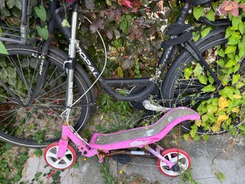 Roze spacescooter voor kinderen