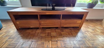 Mooi tv-meubel gratis op te halen in Akmarijp
