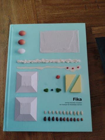 Fika: Dertig klassieke recepten van koekjes tot taarten