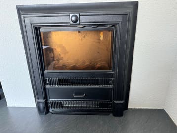Elektrische haard met klassieke uitstraling