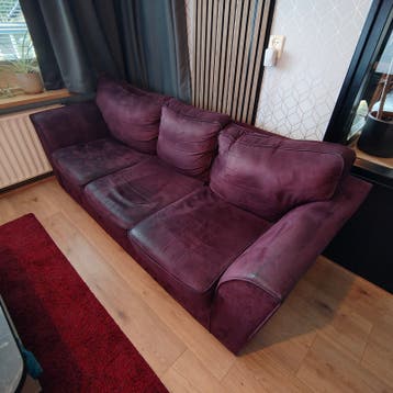 Comfortabele paarse driezitsbank