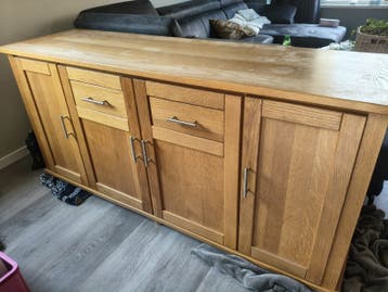 Gratis af te halen: Houten Dressoir met Lades en Deuren