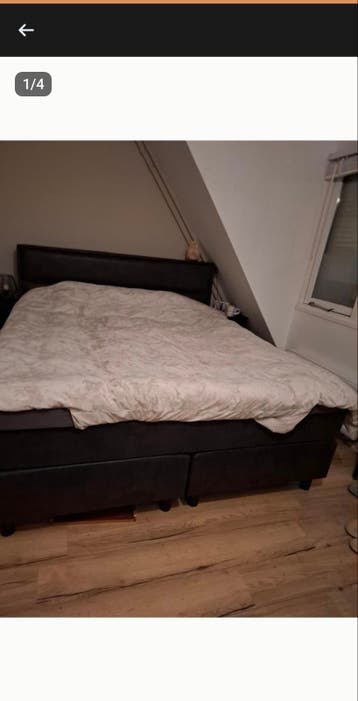 Tweepersoons boxspring met hoofdbord