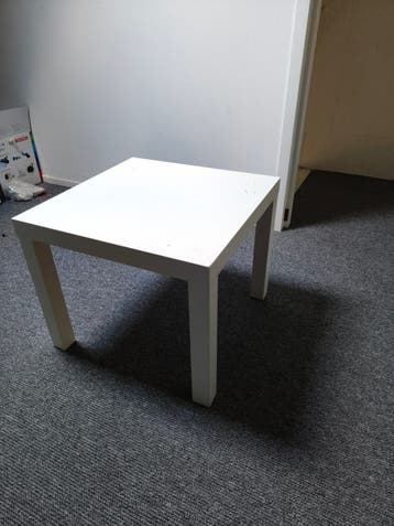 Witte bijzettafel