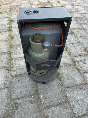 Gaskachel buiten met elektronische ontsteking