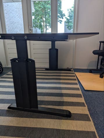 Gratis Bureau 90x180 cm, in hoogte verstelbaar (inbus)