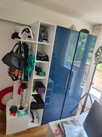 Gratis Complete slaapkamer bed bureau kast logeerbed tiener