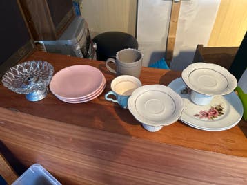 Gratis; Servies voor high tea of feestelijke gelegenheden