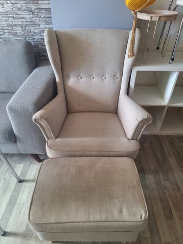 Ikea stoel met hocker