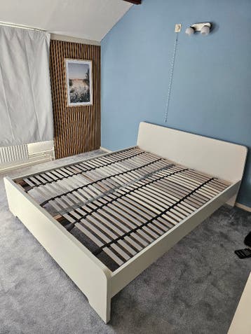Ikea Askvoll bed ombouw + lattenbodems