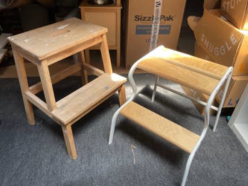 Houten krukjes / opstapjes (2 stuks)