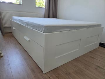 Brimnes bed 140x200 inclusief lattenbodem