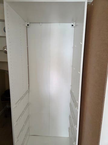 2 Ikea Billy kledingkasten met laden en schappen