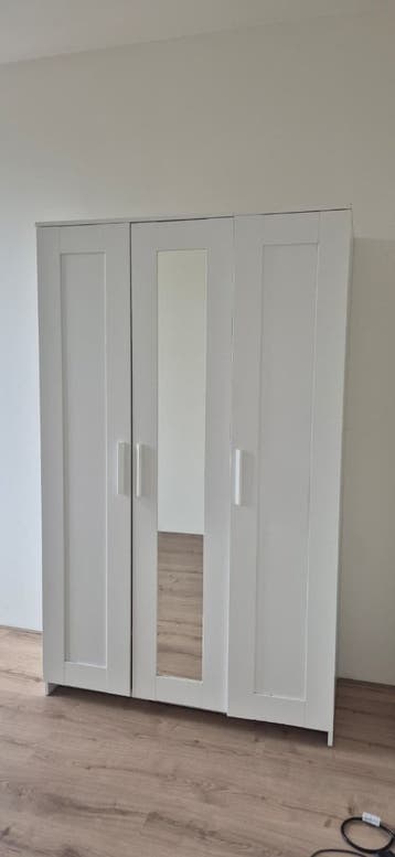 IKEA BRIMNES wardrobe / kledingkast white - free / gratis