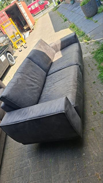 Gratis leren bank - 240cm breed