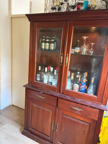 Buffet kast GRATIS