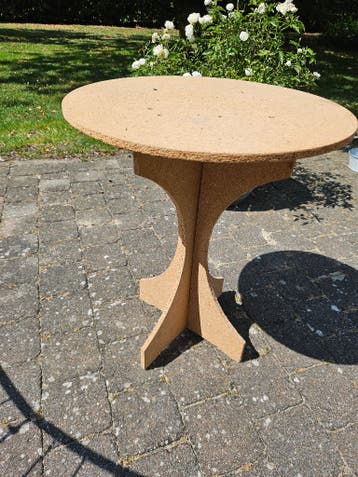 Gratis bijzettafeltje