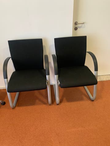 Gratis ahrend kantoorstoelen