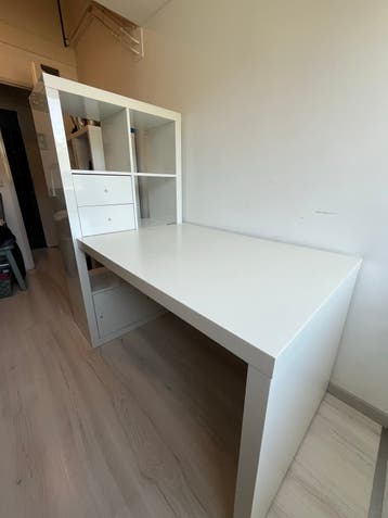 Witte kast met bureau (kallax) zsm ophalen