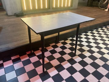 Gratis op te halen: tafel