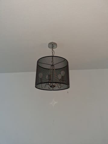 Gratis: Diverse items (tapijt, kastje, lamp)