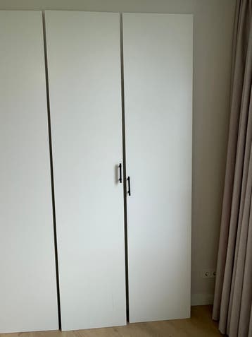 Gratis: 2x IKEA PAX deuren 50x229cm, wit