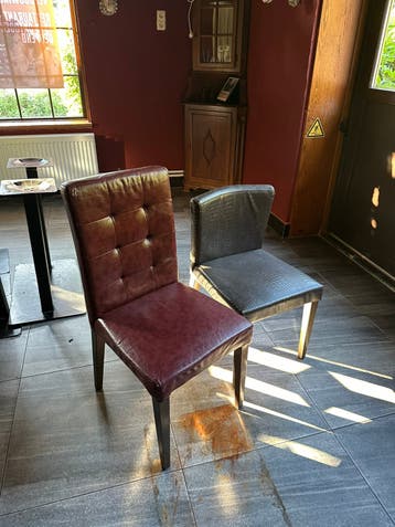 gratis eetkamerstoelen af te halen zsm