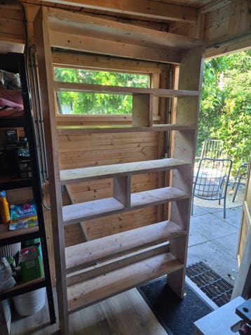 Gratis -  Massief houten kast met white wash afwerking