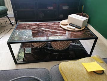 Gratis - salontafel ijzeren frame met marmerlook glasplaten