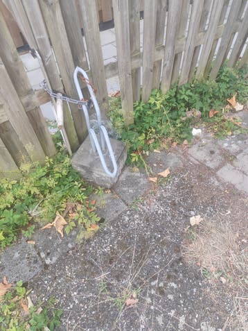 Gratis fietsenrek betontegel