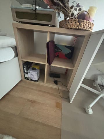 Gratis af te halen in Breda: kastje bureau+ stoel+bed