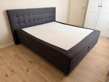 GRATIS Boxspring 180x200 met hoofdbord